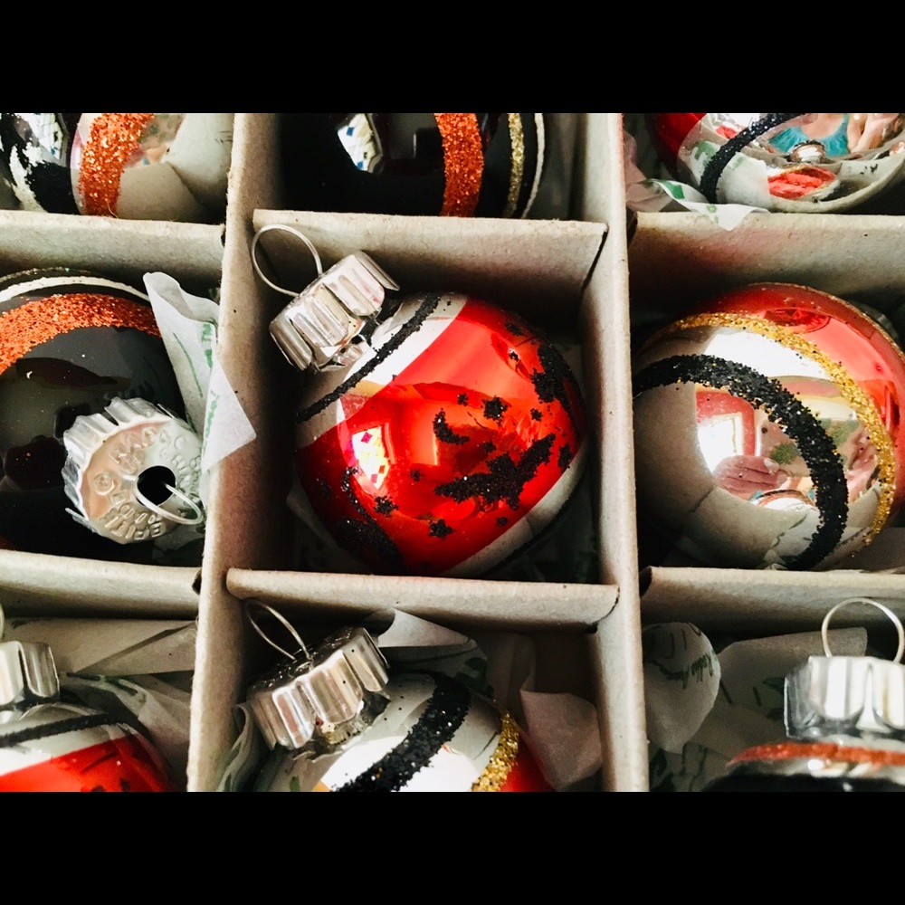 20 Halloween Radko Glass Ball Ornaments Cats Bats Glitter Stripes - Picture 7 of 8